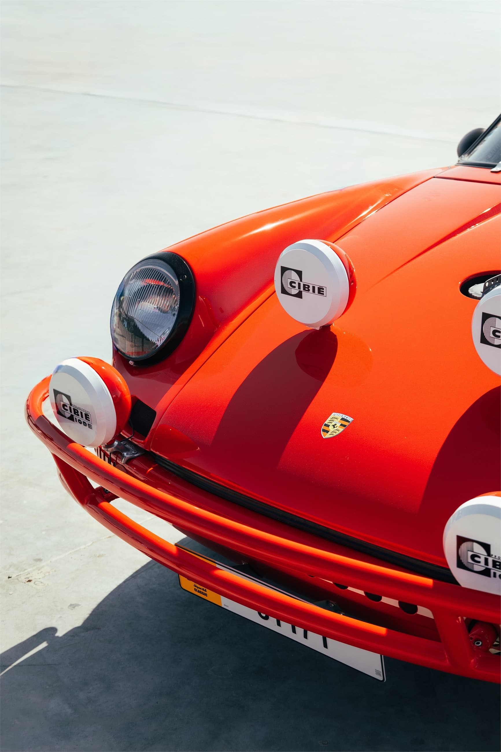 Automotive detail photograph from Louis-Esteban Mecky's portfolio.