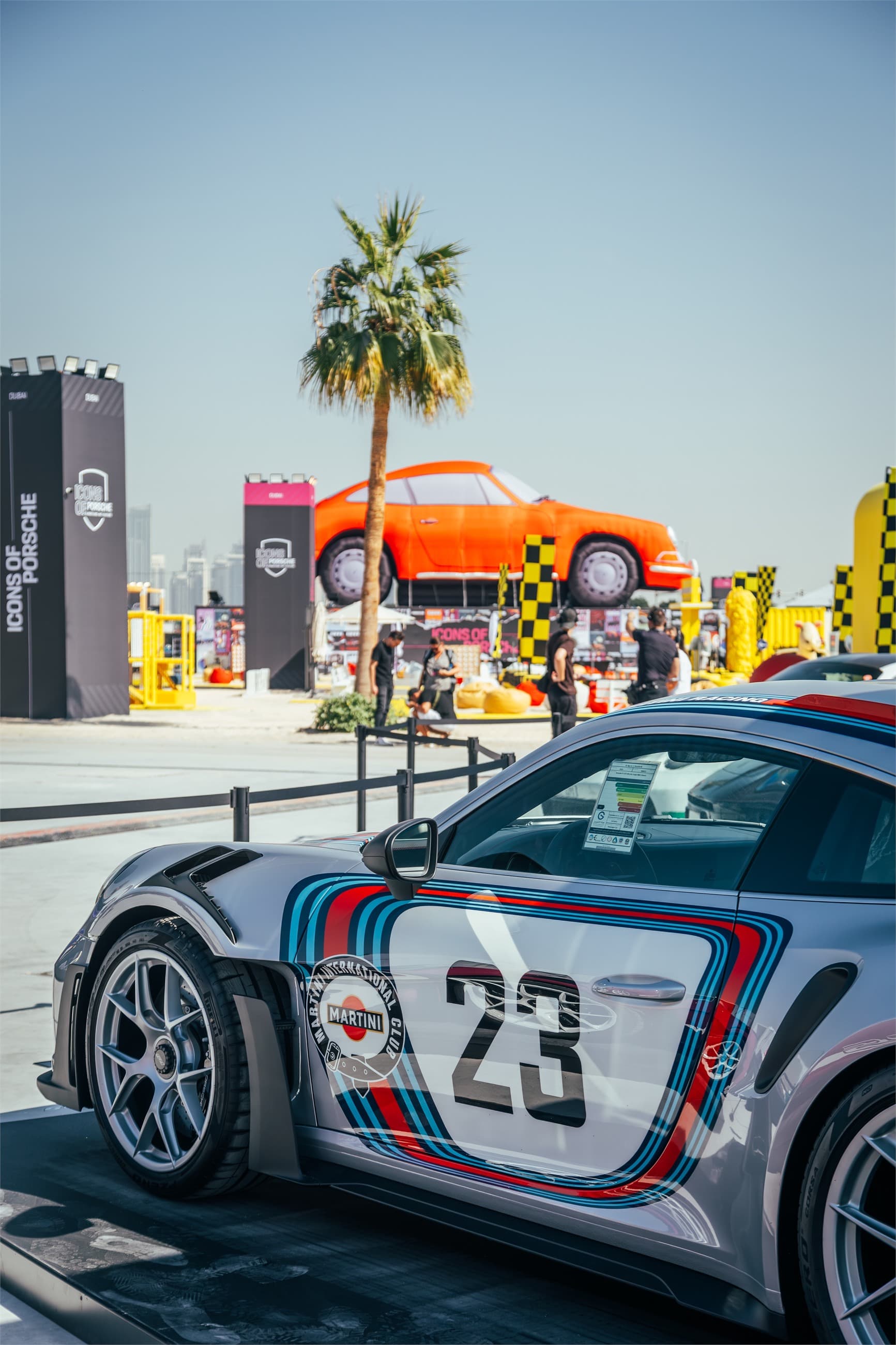 Editorial automotive photograph from Louis-Esteban Mecky's portfolio.