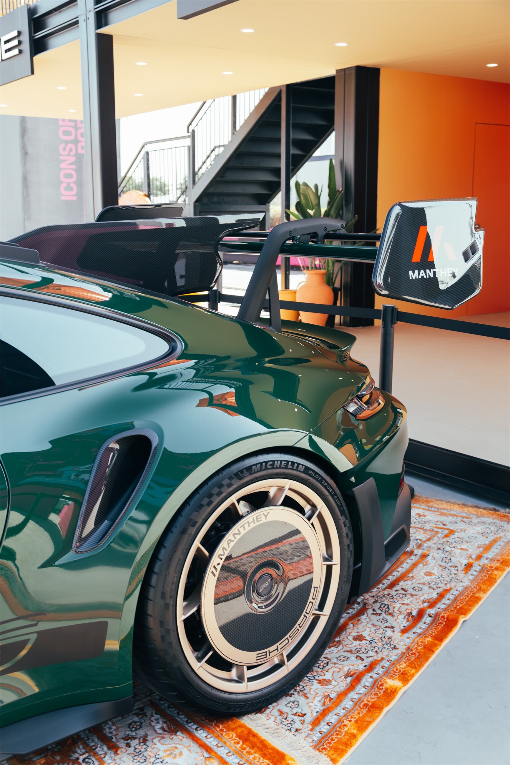 Automotive photograph from Louis-Esteban Mecky's portfolio.