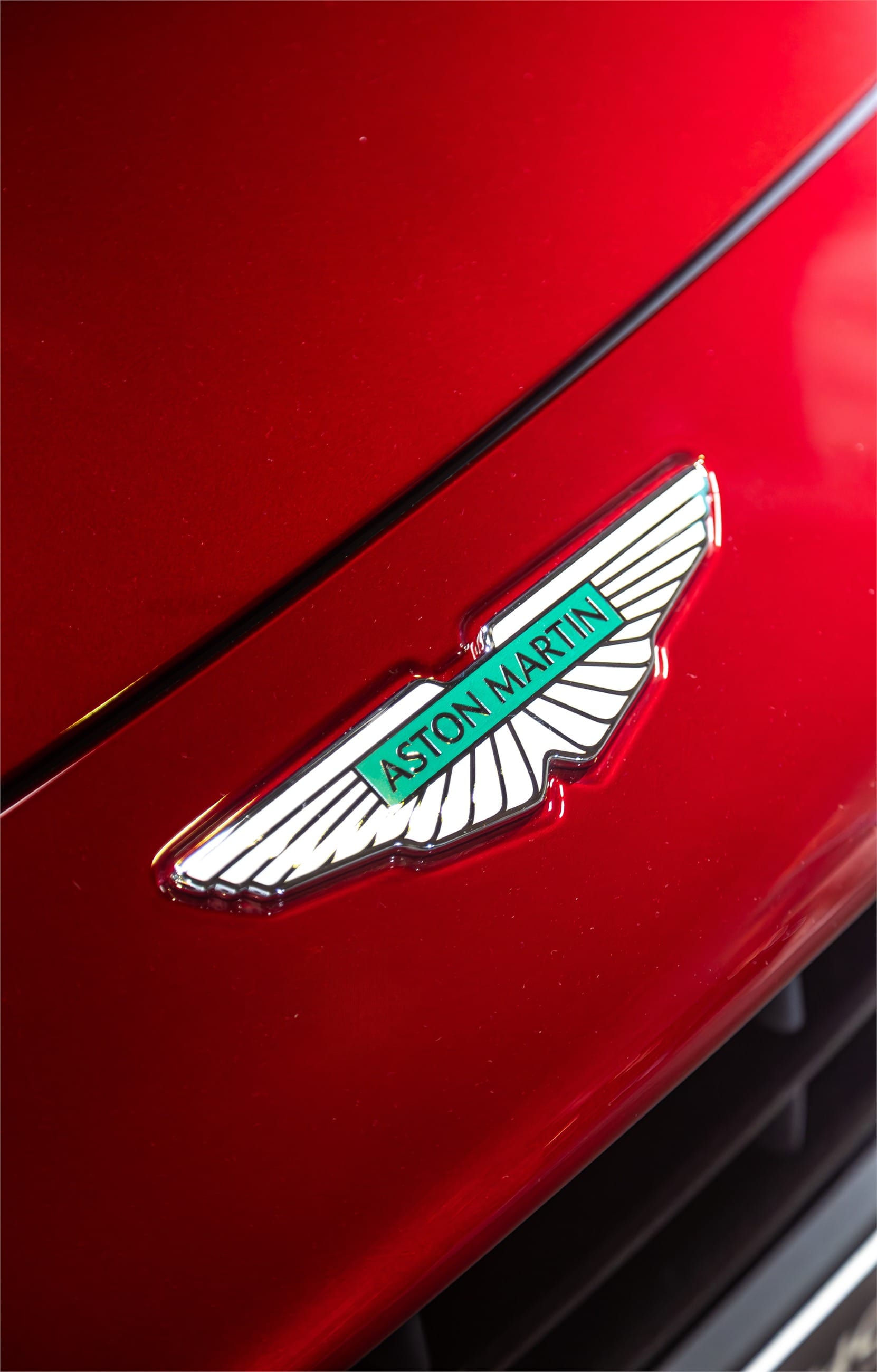 The winged badge on a red bonnet.